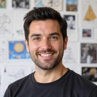 Foto de Miguel Orozco, Diseñador de Arte Principal